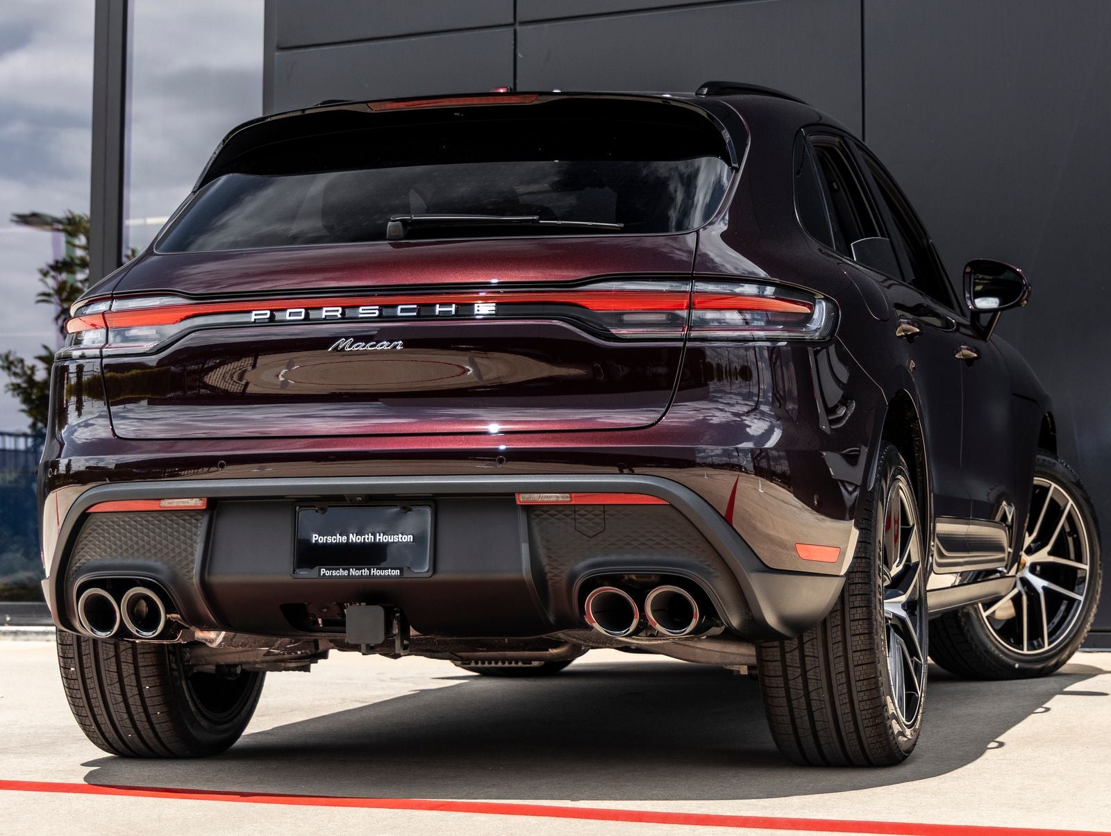 2026 Porsche Macan AWD