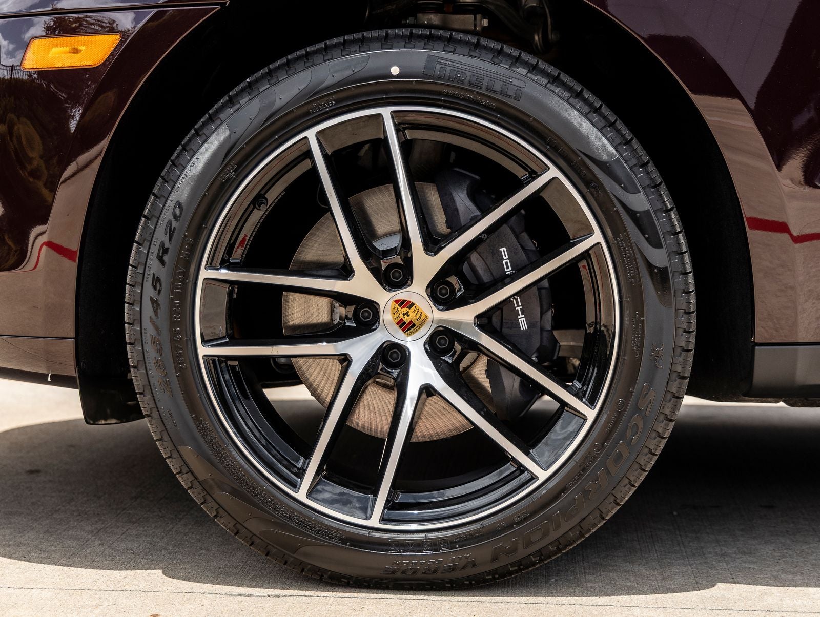 2026 Porsche Macan AWD