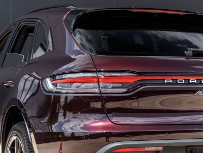 2026 Porsche Macan AWD