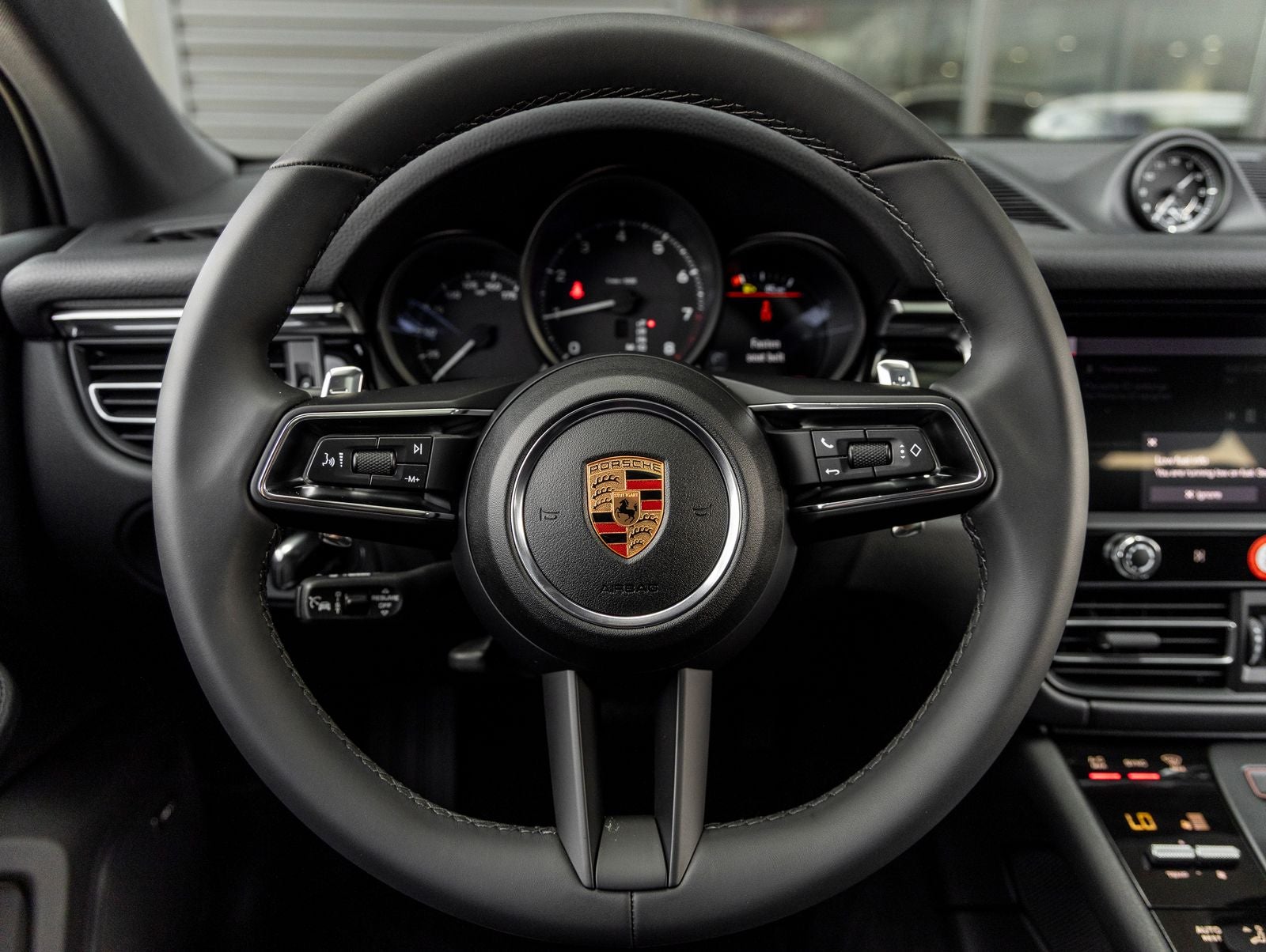 2026 Porsche Macan AWD