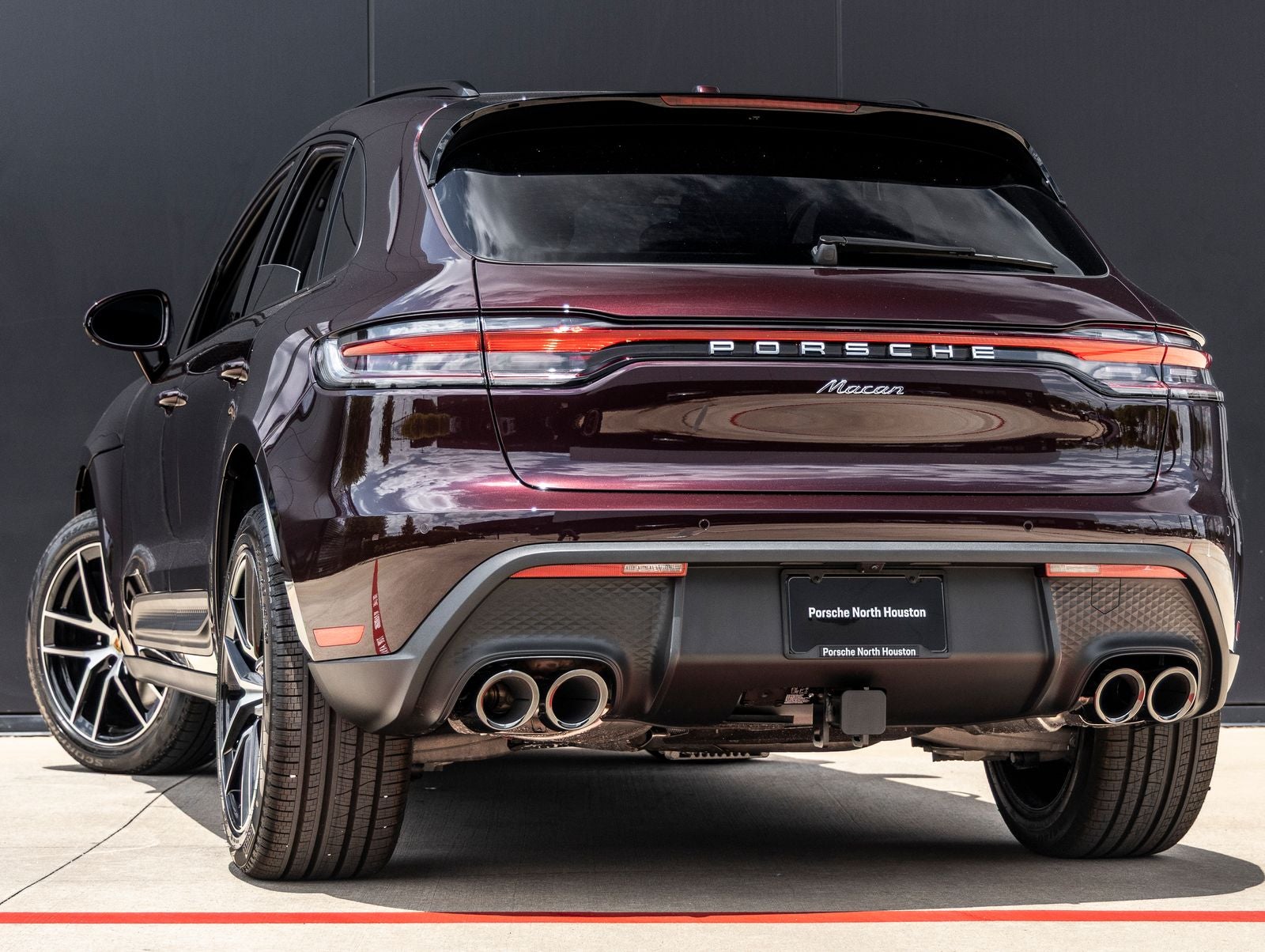 2026 Porsche Macan AWD