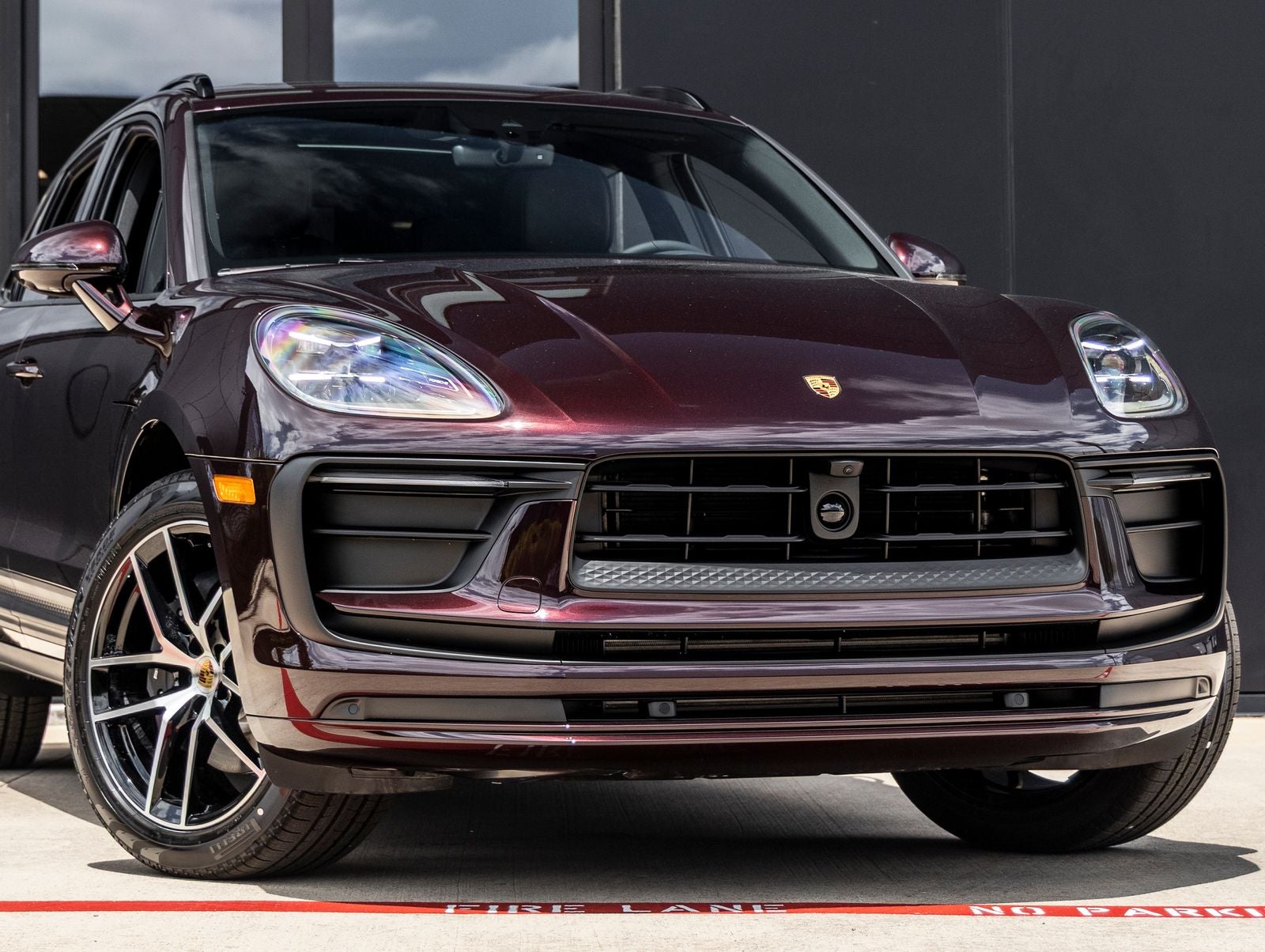 2026 Porsche Macan AWD