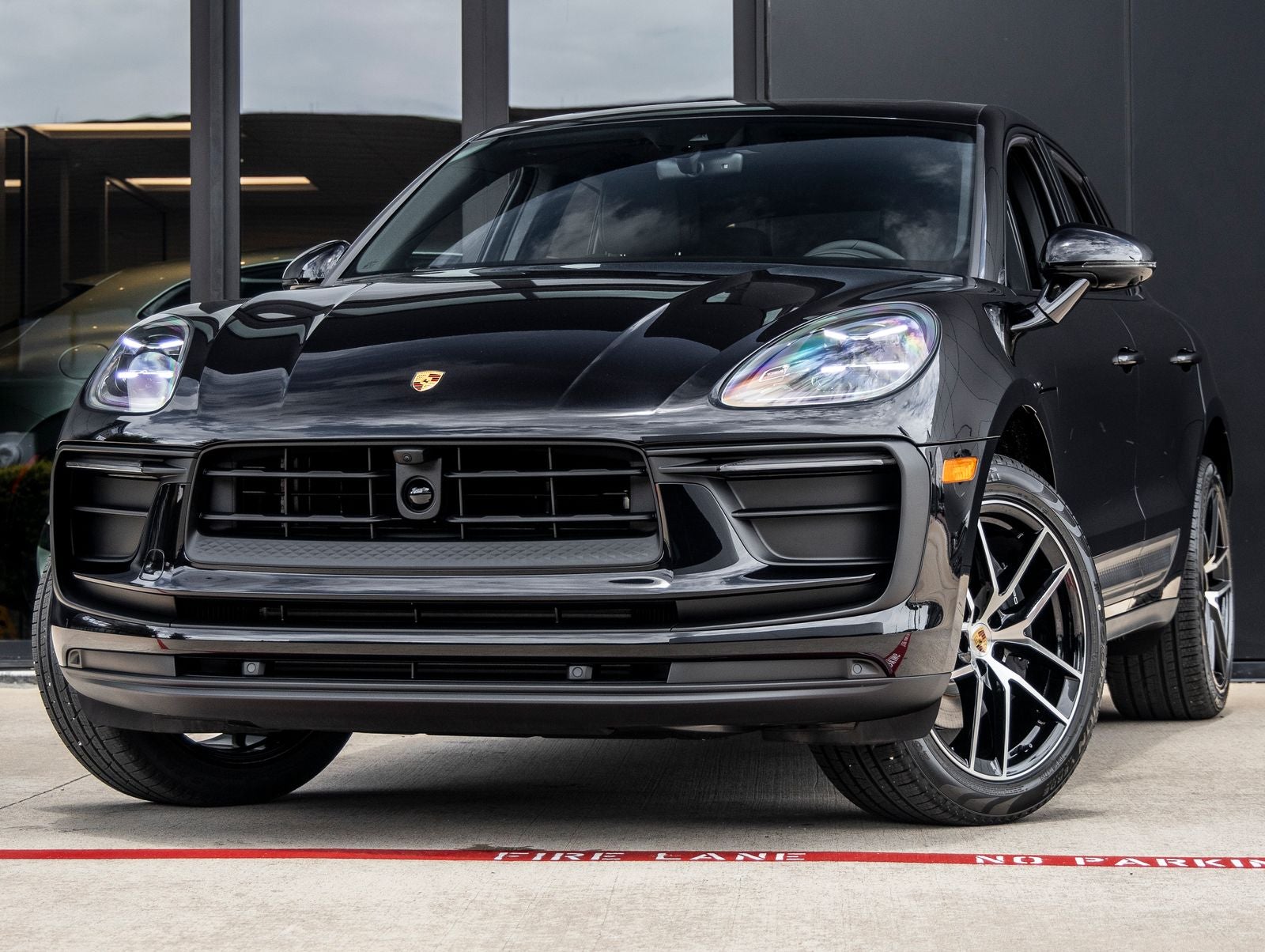 2026 Porsche Macan AWD