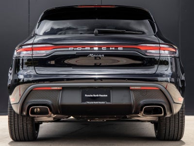 2026 Porsche Macan AWD