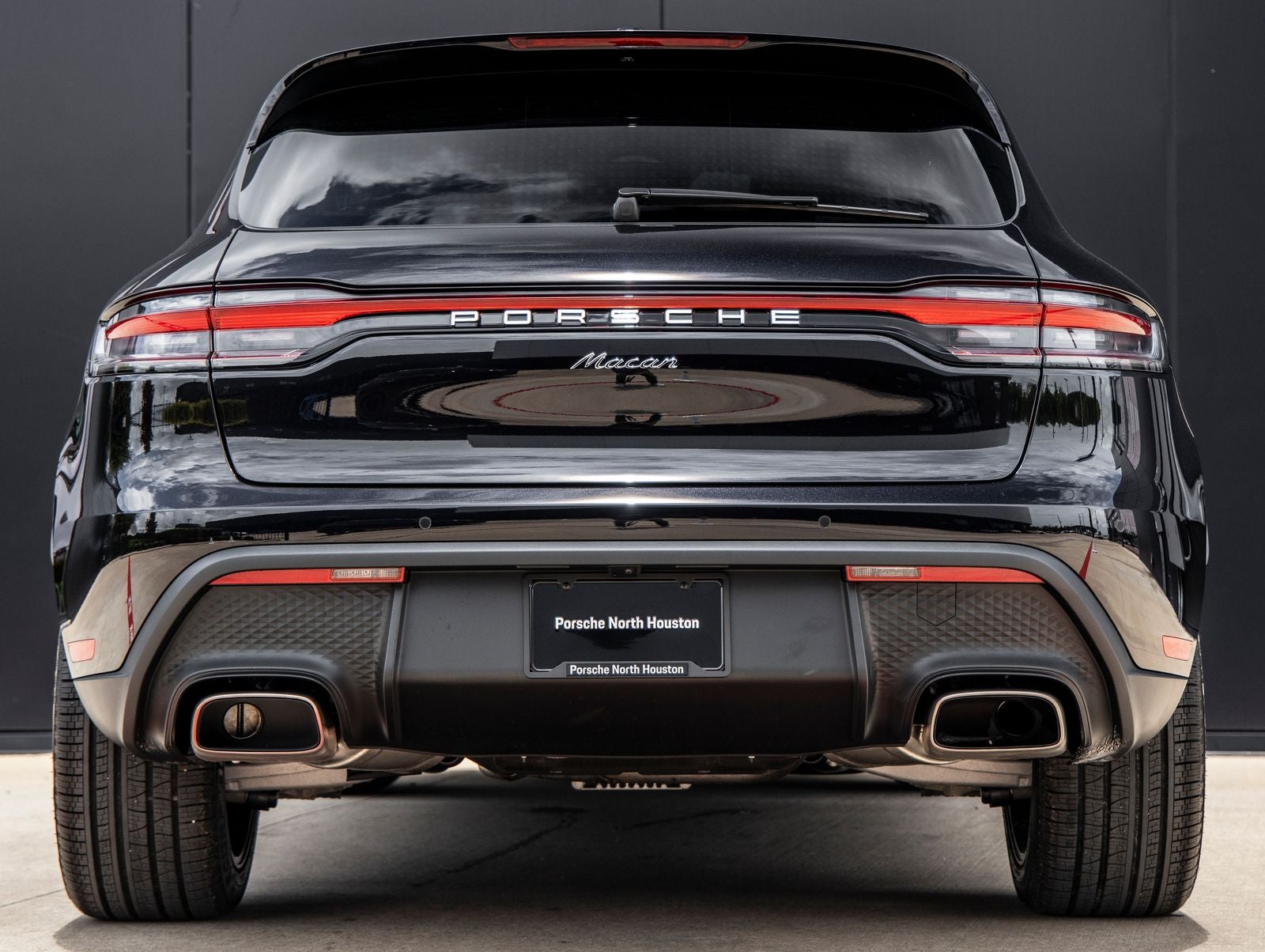 2026 Porsche Macan AWD