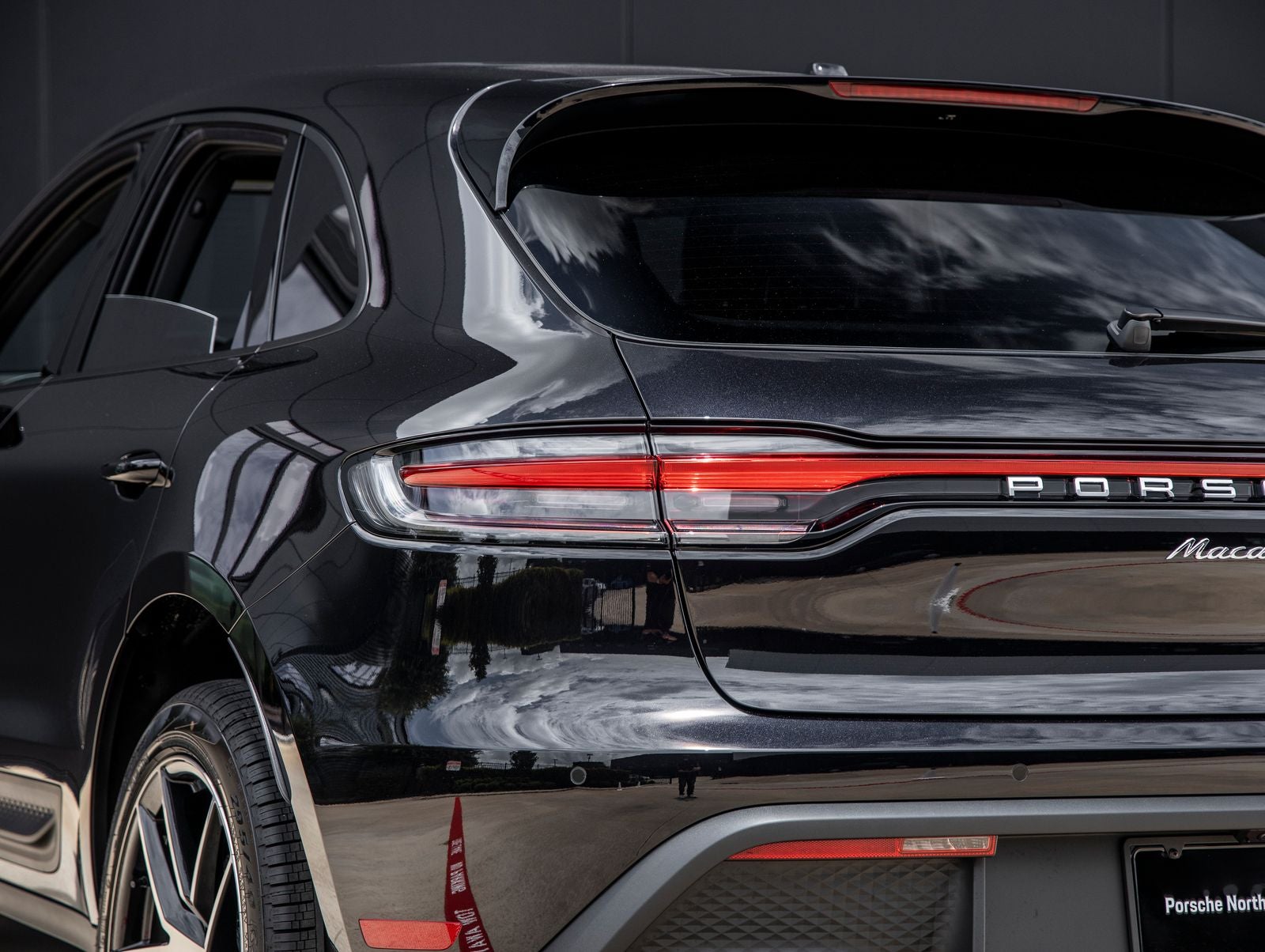 2026 Porsche Macan AWD