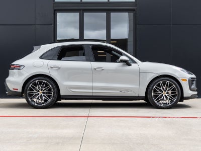 2026 Porsche Macan Macan T