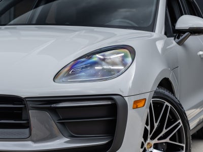 2026 Porsche Macan Macan T