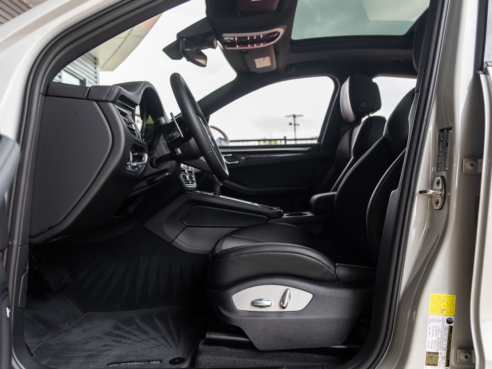 2026 Porsche Macan Macan T