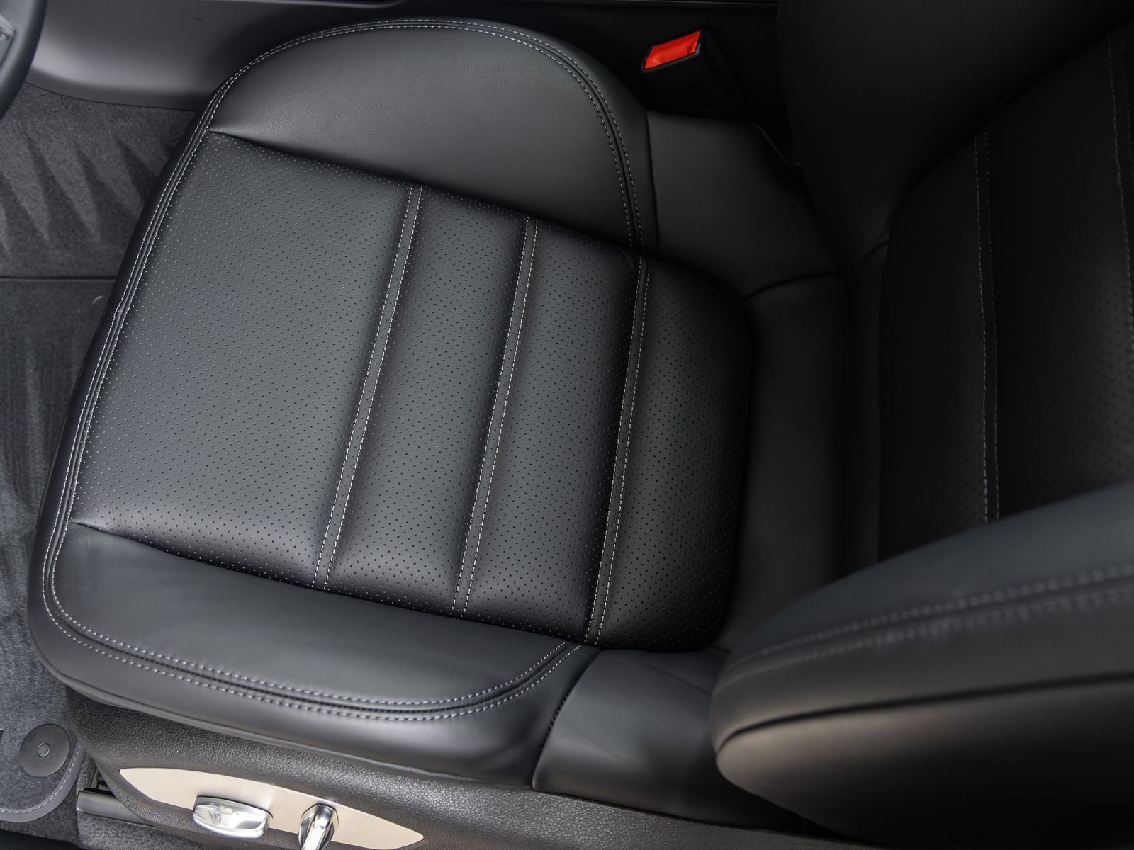 2026 Porsche Macan Macan T