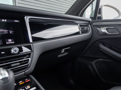 2026 Porsche Macan Macan T