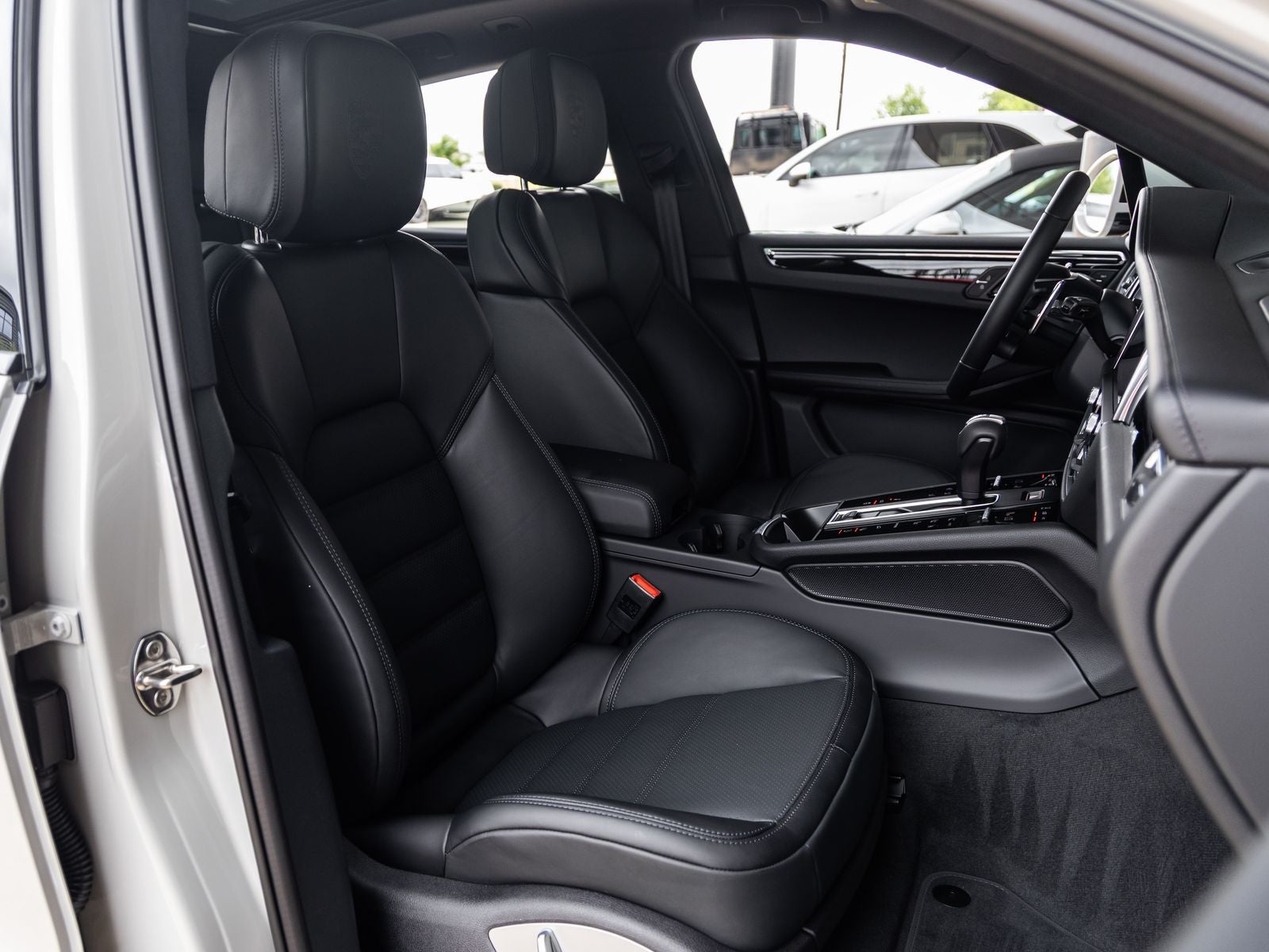 2026 Porsche Macan Macan T