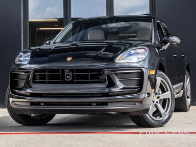2026 Porsche Macan Macan