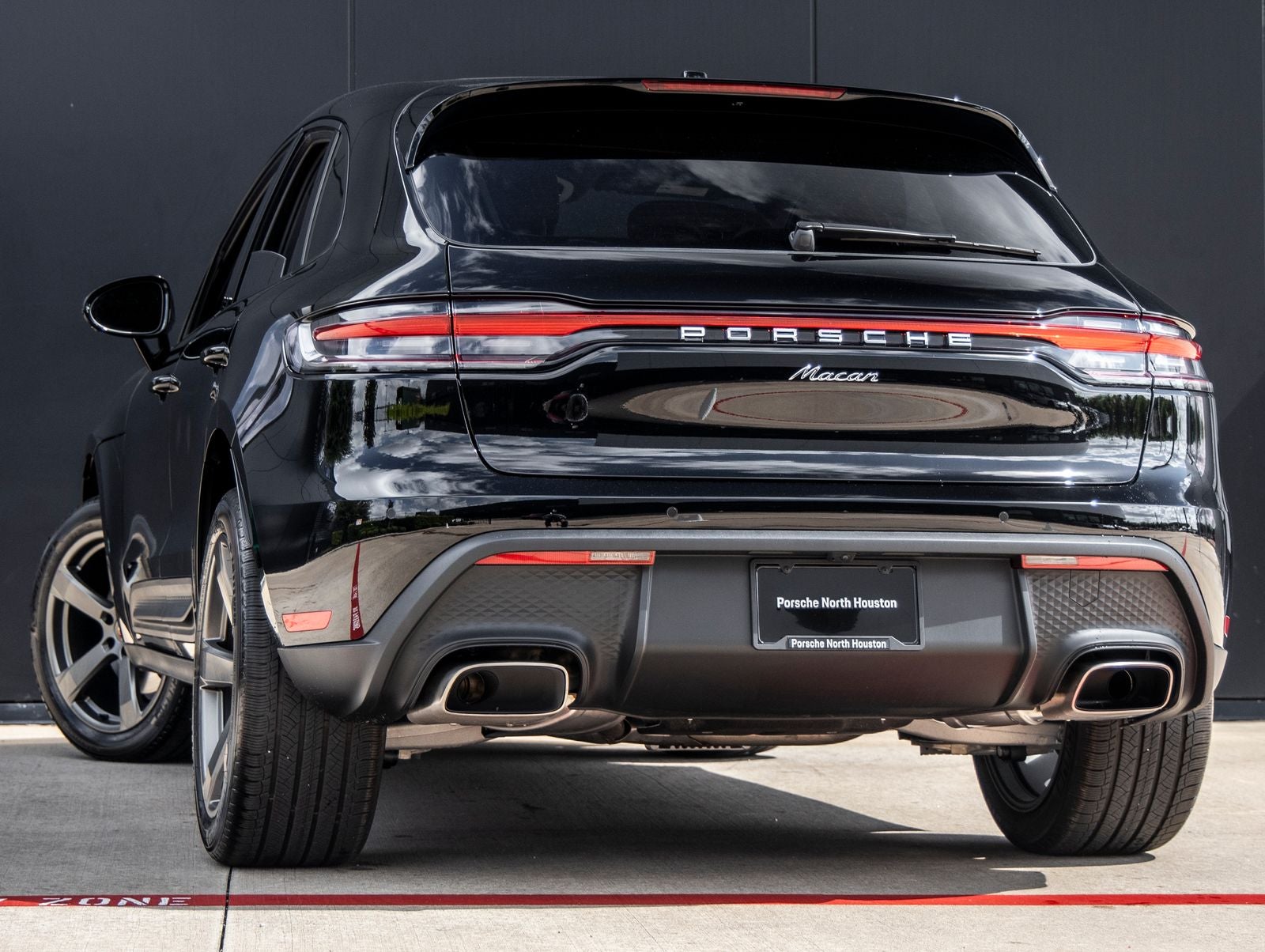 2026 Porsche Macan Macan