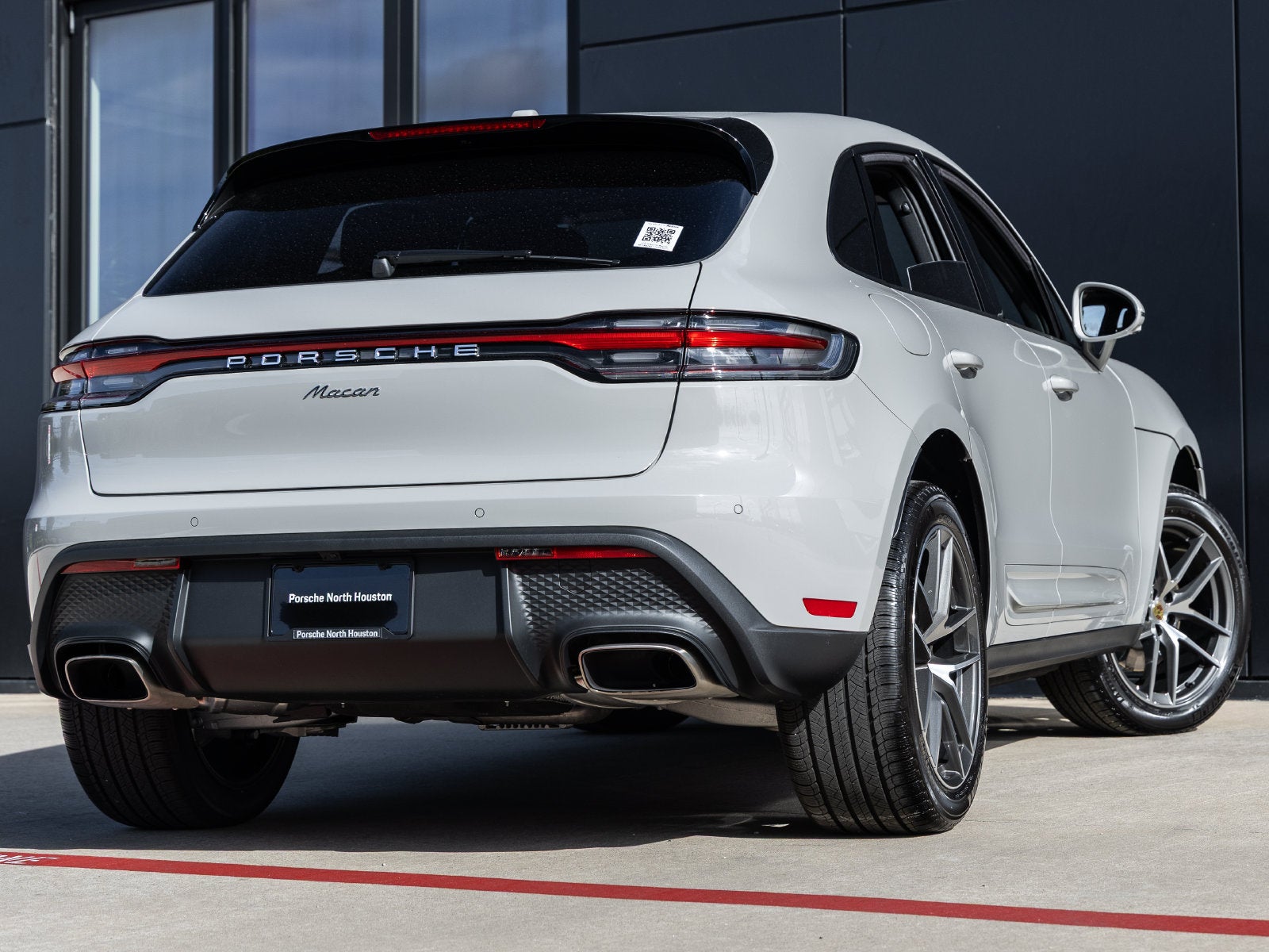 2026 Porsche Macan Macan