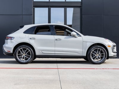2026 Porsche Macan Macan