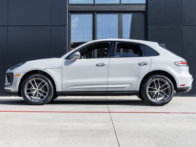 2026 Porsche Macan Macan