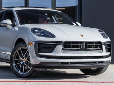 2026 Porsche Macan Macan