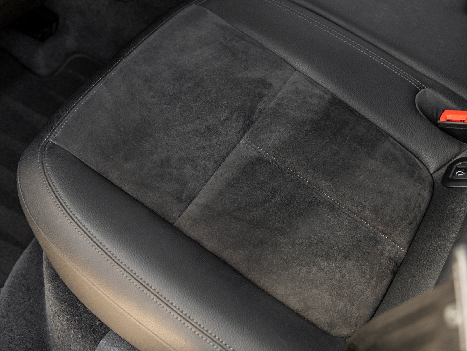 2021 Porsche Macan Macan