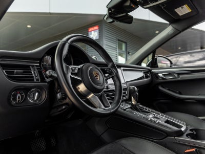 2021 Porsche Macan Macan