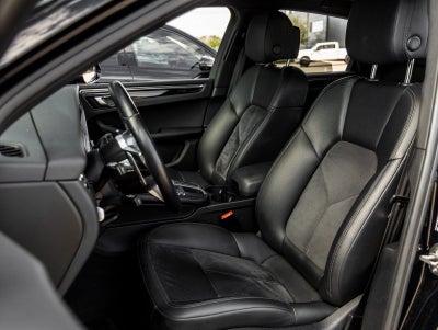 2021 Porsche Macan Macan