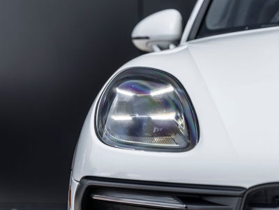2023 Porsche Macan Macan (MY23)