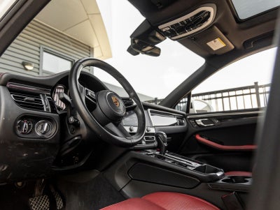 2023 Porsche Macan Macan (MY23)