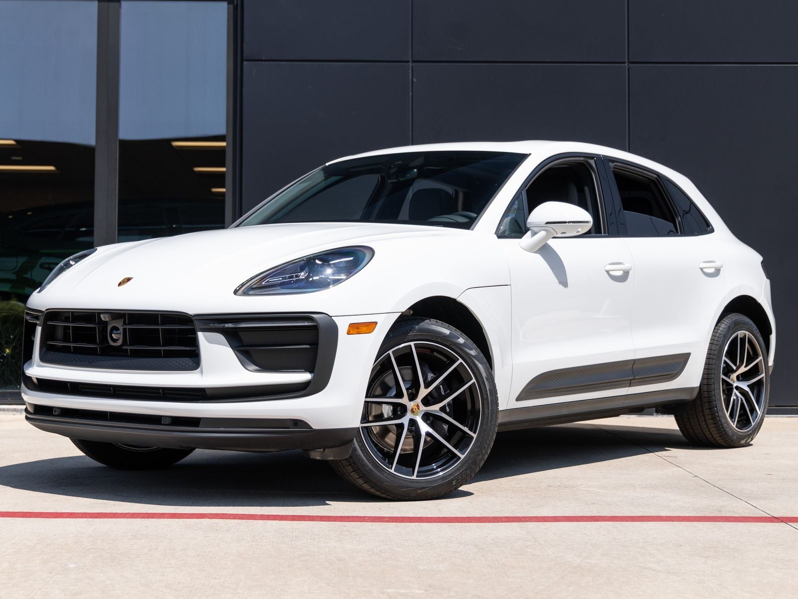 2026 Porsche Macan Macan
