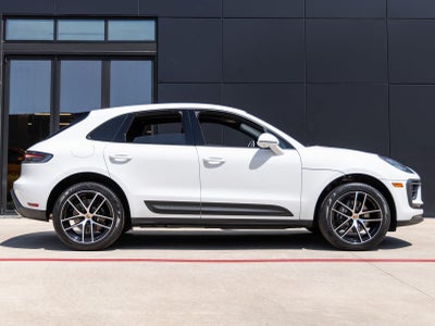 2026 Porsche Macan Macan