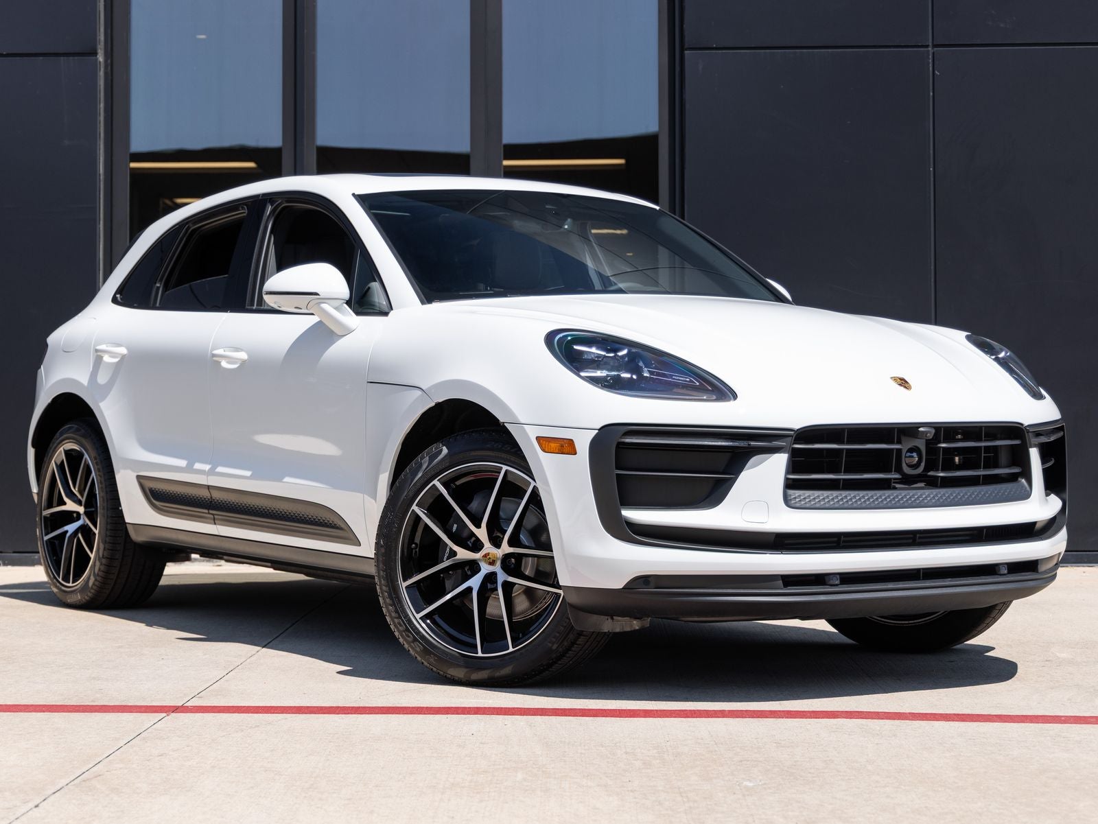 2026 Porsche Macan Macan