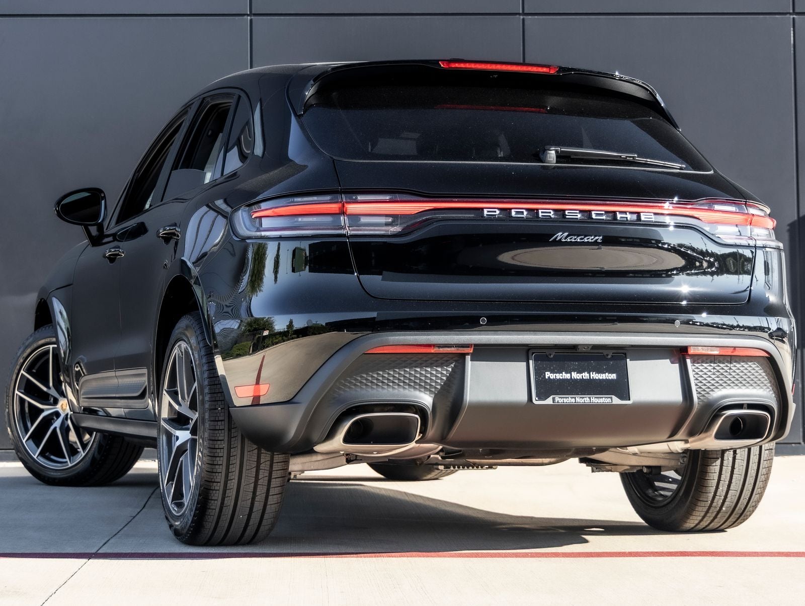 2026 Porsche Macan Macan