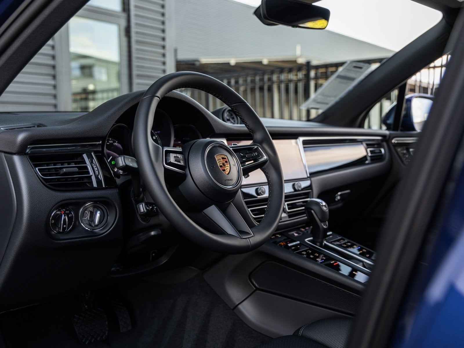 2026 Porsche Macan Macan