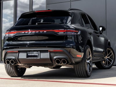 2026 Porsche Macan Base