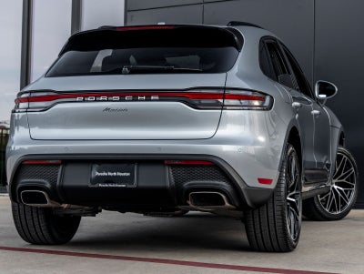 2026 Porsche Macan AWD