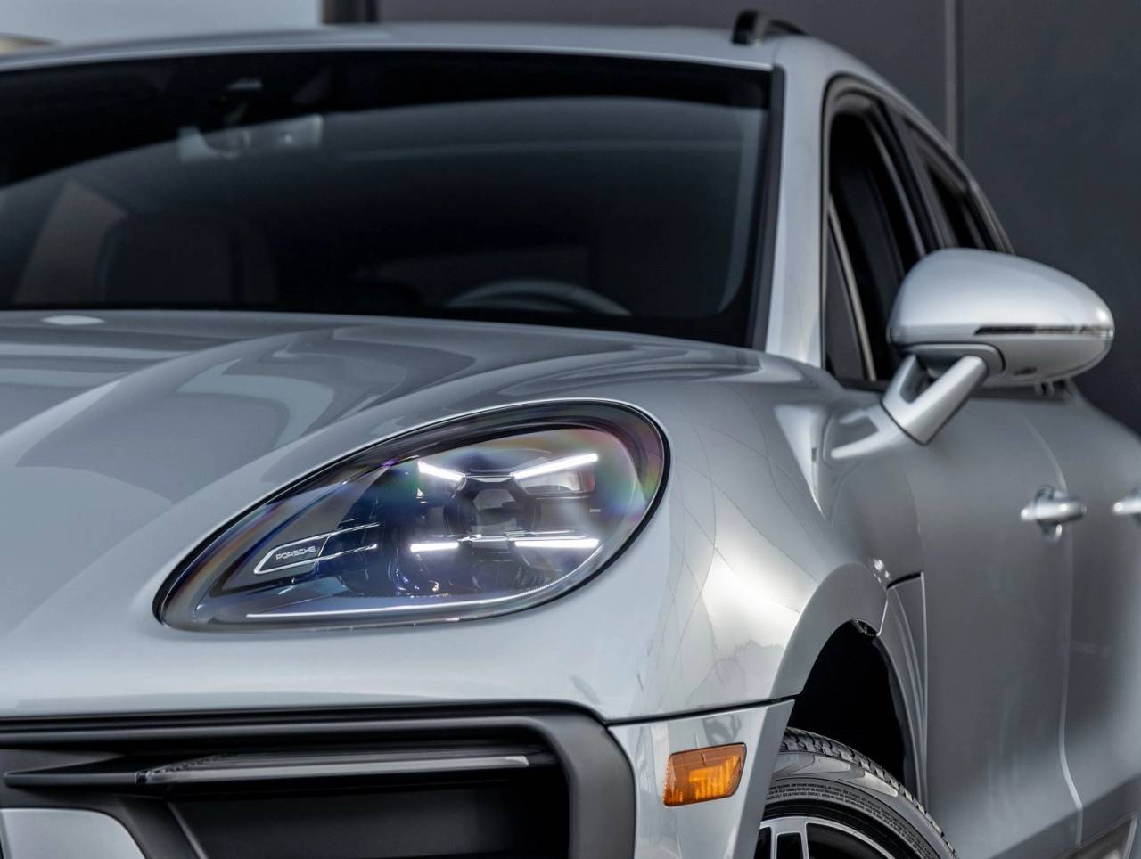 2026 Porsche Macan AWD