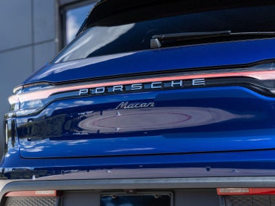 2026 Porsche Macan AWD