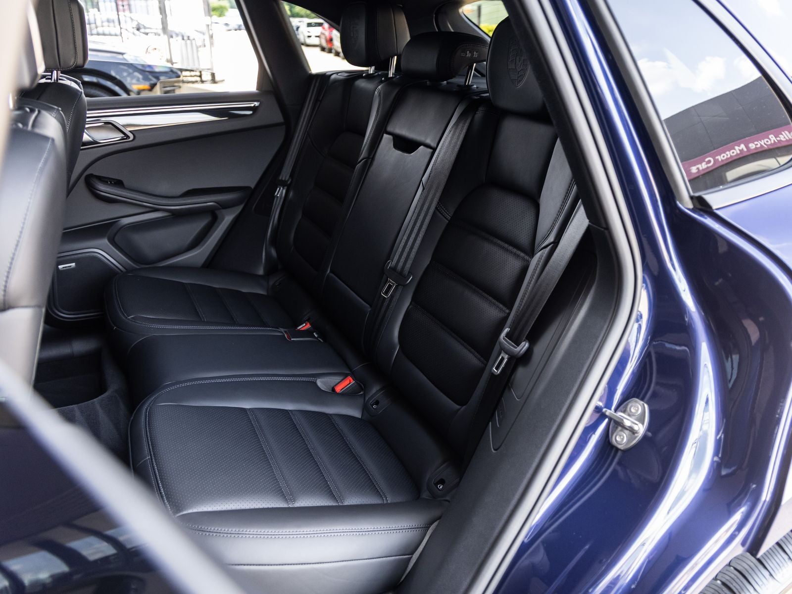 2026 Porsche Macan AWD