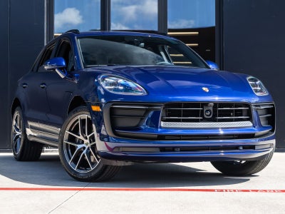 2026 Porsche Macan AWD