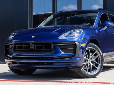 2026 Porsche Macan AWD
