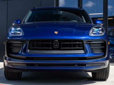 2026 Porsche Macan AWD