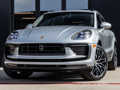 2026 Porsche Macan AWD