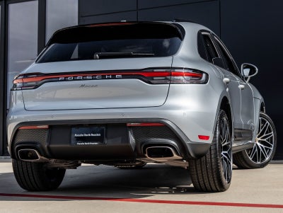 2026 Porsche Macan AWD