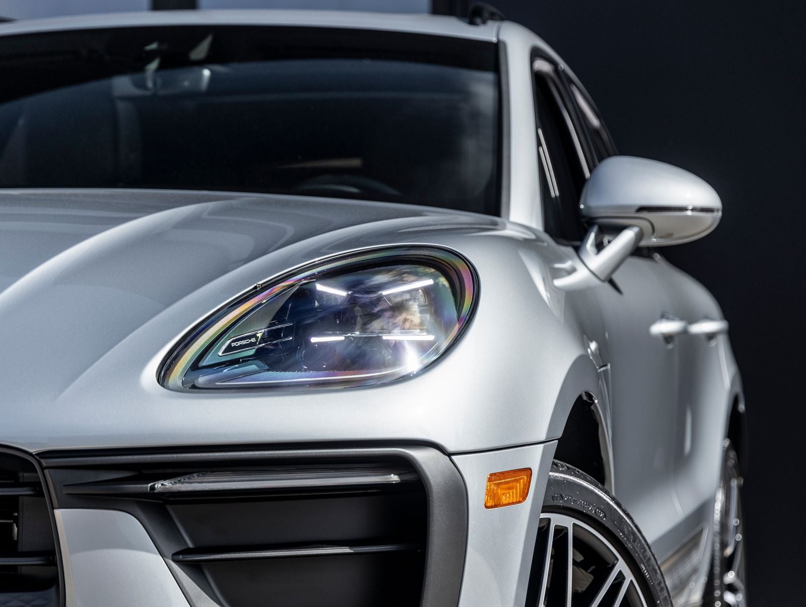 2026 Porsche Macan AWD