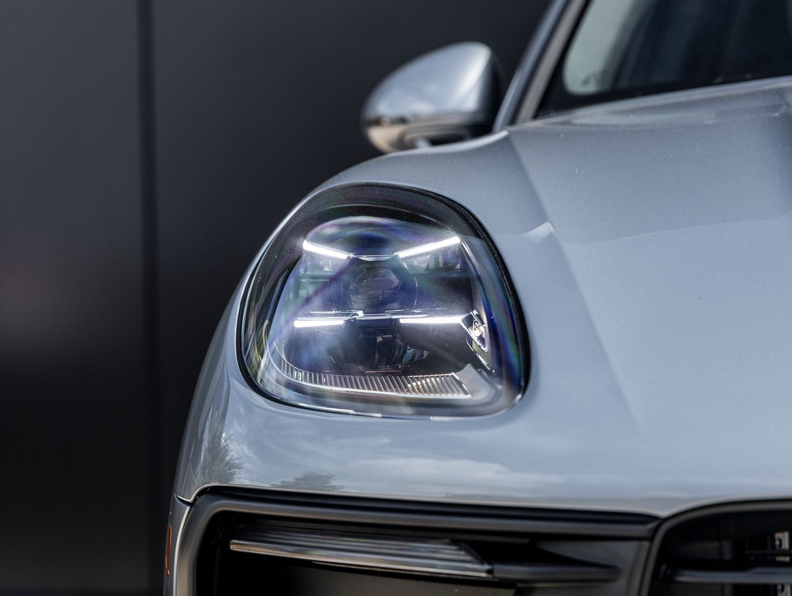 2026 Porsche Macan AWD
