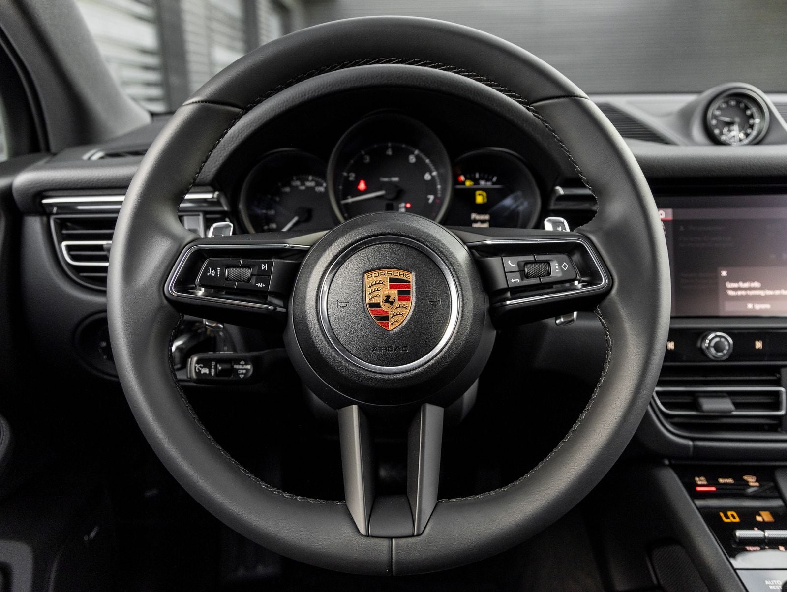 2026 Porsche Macan AWD