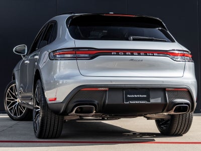 2026 Porsche Macan AWD