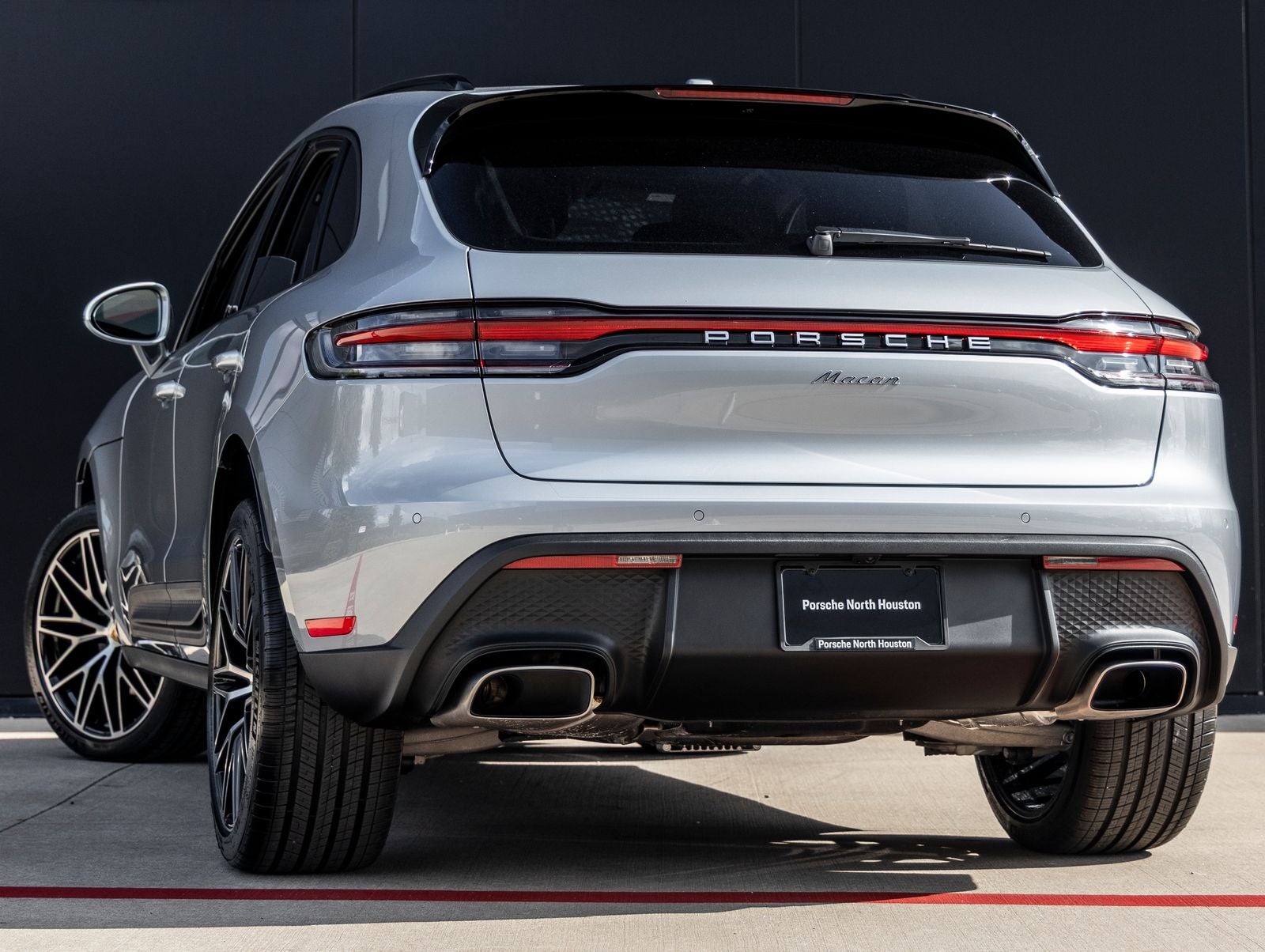 2026 Porsche Macan AWD