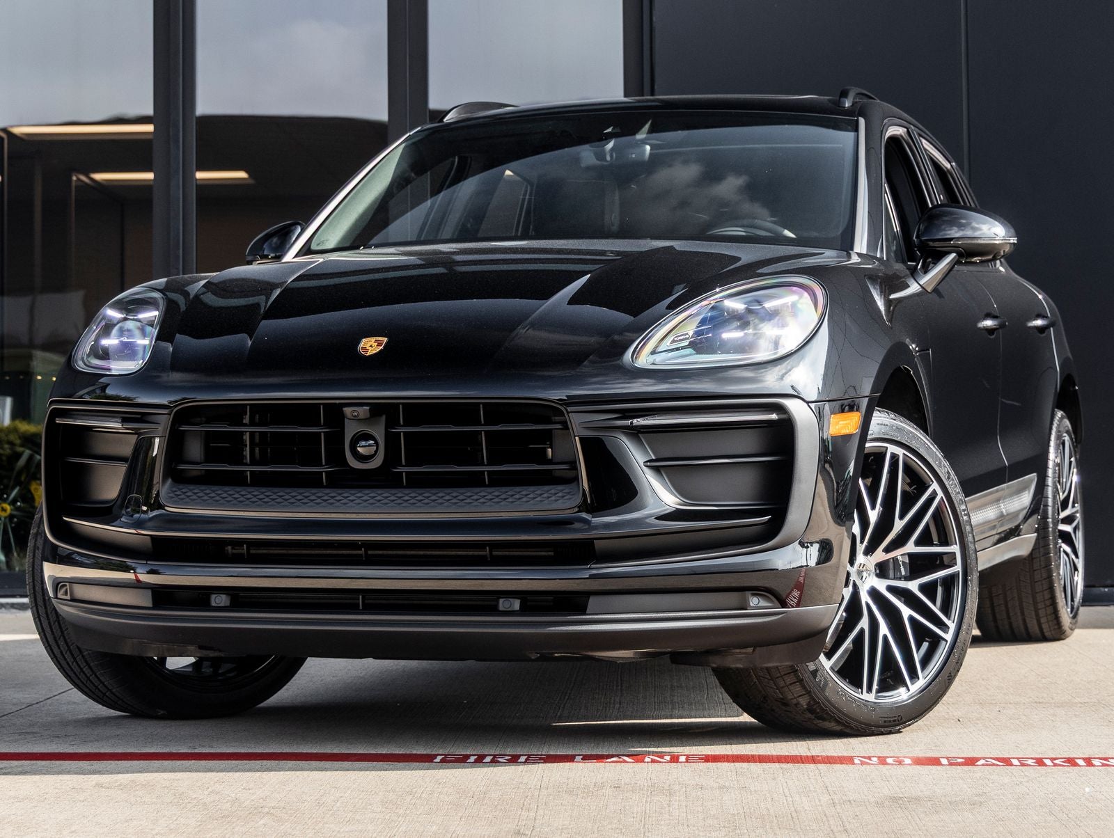 2026 Porsche Macan Base