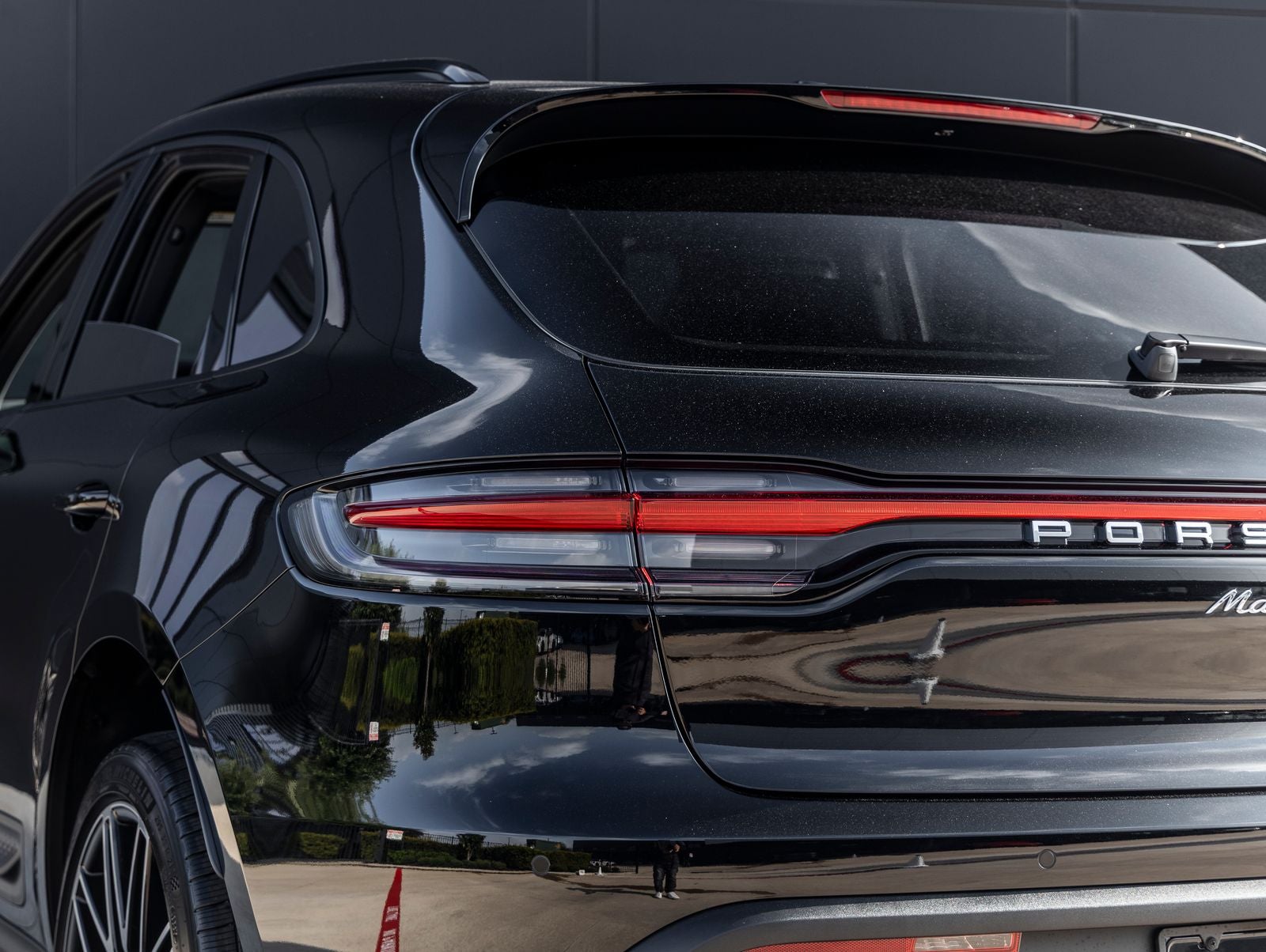 2026 Porsche Macan Base