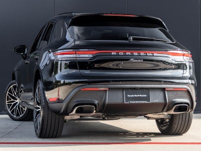 2026 Porsche Macan Base
